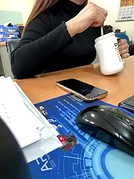 Snapshot of PhuongNhi21 chatting on 1, 12, 2025 PhuongNhi21 online show from 1, 12, 2025