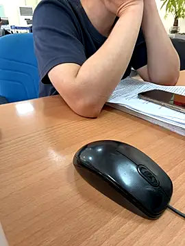 Snapshot of PhuongNhi21 chatting on 8, 10, 2025 PhuongNhi21 online show from 8, 10, 2025