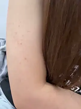 Snapshot of PhuongNhi21 chatting on 10, 10, 2025 PhuongNhi21 online show from 10, 10, 2025