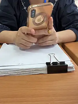 Snapshot of PhuongNhi21 chatting on 5, 11, 2025 PhuongNhi21 online show from 5, 11, 2025