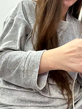 Snapshot of PhuongNhi21 chatting on 21, 11, 2025 PhuongNhi21 online show from 21, 11, 2025