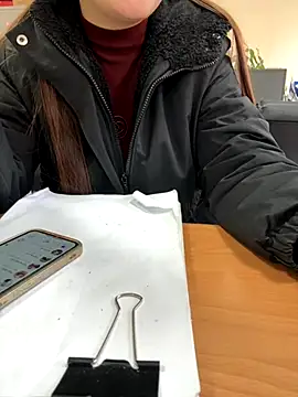 Snapshot of PhuongNhi21 chatting on 28, 11, 2025 PhuongNhi21 online show from 28, 11, 2025