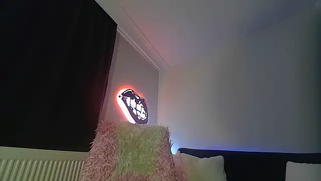 Melisss0404 online show from 17, 10, 2025