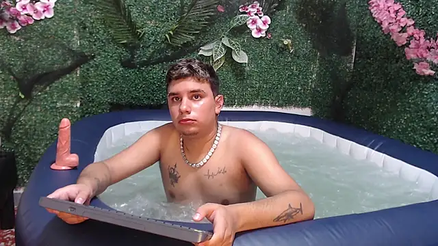 DavilANDkevin2 online show from 4, 11, 2025