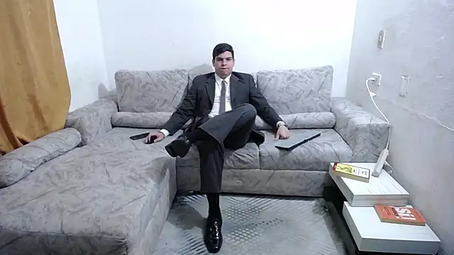 Snapshot of Victor_Maitland chatting on 5, 7, 2026 Victor Maitland online show from 5, 7, 2026