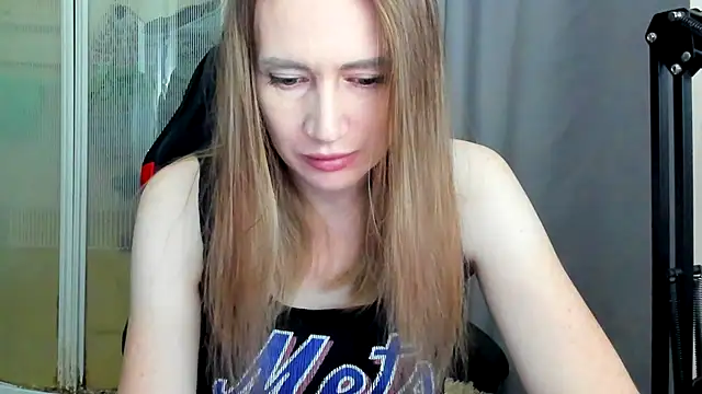 Snapshot of JessFoxxx chatting on 2, 6, 2026 JessFoxxx online show from 2, 6, 2026