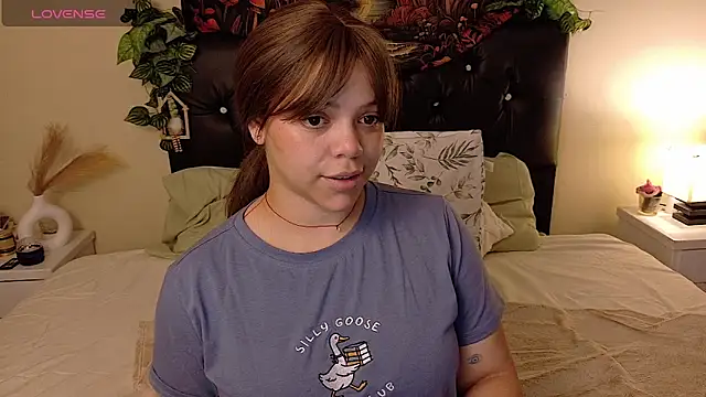 Snapshot of Amanda_sweet chatting on 8, 11, 2025 Amanda sweet online show from 8, 11, 2025