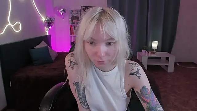 Snapshot of tattoo_art_baby chatting on 6, 5, 2026 tattoo art baby online show from 6, 5, 2026