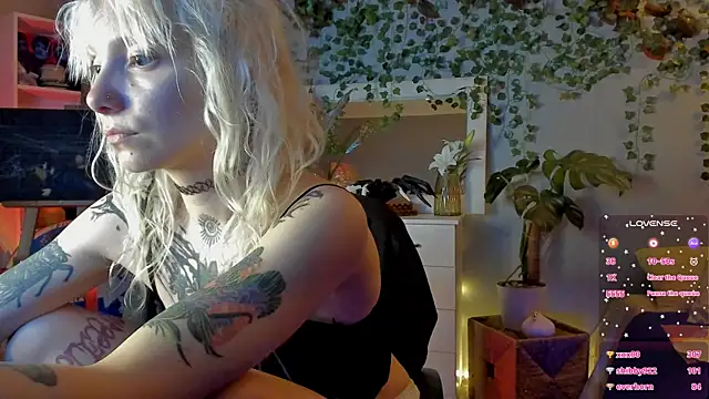 Snapshot of tattoo_art_baby chatting on 27, 6, 2026 tattoo art baby online show from 27, 6, 2026