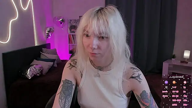 Snapshot of tattoo_art_baby chatting on 4, 6, 2026 tattoo art baby online show from 4, 6, 2026