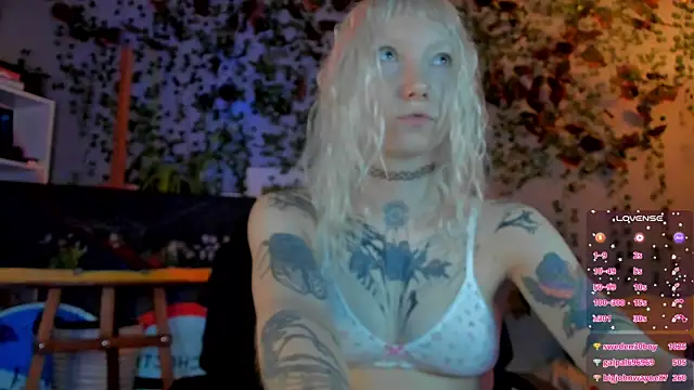 Snapshot of tattoo_art_baby chatting on 25, 7, 2026 tattoo art baby online show from 25, 7, 2026