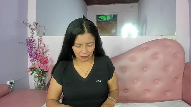 DianaOchoa  online show from 9, 9, 2025