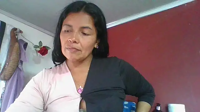 DianaOchoa  online show from 27, 4, 2026