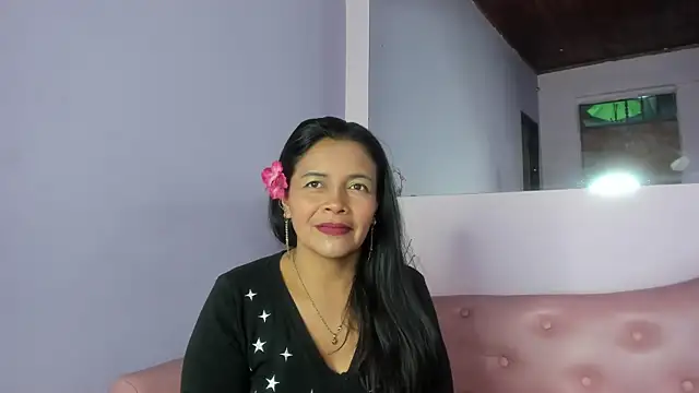 DianaOchoa  online show from 13, 9, 2025