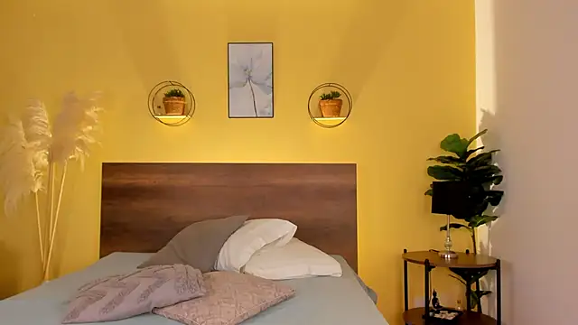 Keily-w online show from 13, 10, 2025