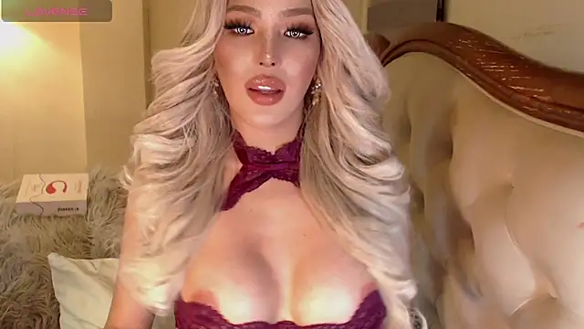 Snapshot of GoddessElectra chatting on 2, 6, 2026 GoddessElectra online show from 2, 6, 2026