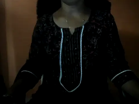 Snapshot of Forever_Love2025 chatting on 8, 7, 2026 Forever Love2025 online show from 8, 7, 2026