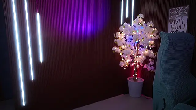 Snapshot of xxforyoureyesonlyxx chatting on 18, 12, 2025 xxforyoureyesonlyxx online show from 18, 12, 2025