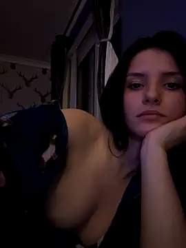 Naughty CrystalXX online show from 17, 9, 2025