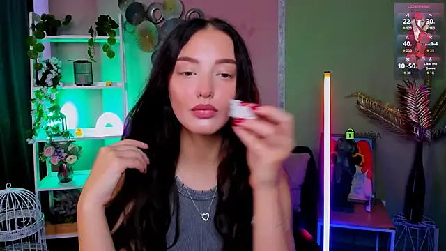 miki-niki online show from 8, 10, 2025