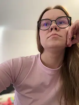 Snapshot of _CherryBloom_ chatting on 25, 5, 2026 CherryBloom online show from 25, 5, 2026