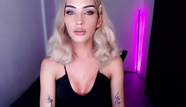 Snapshot of Alicegreenexx chatting on 15, 6, 2026 Alicegreenexx online show from 15, 6, 2026