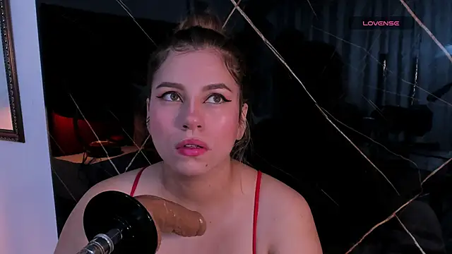 Snapshot of abby_blond_ chatting on 18, 11, 2025 abby blond online show from 18, 11, 2025