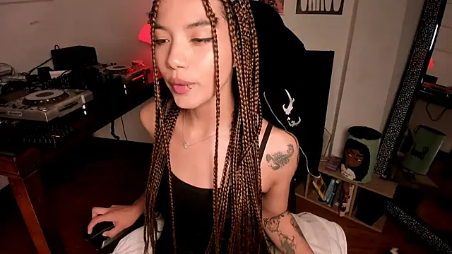 Snapshot of Nati____ chatting on 9, 5, 2026 Nati online show from 9, 5, 2026
