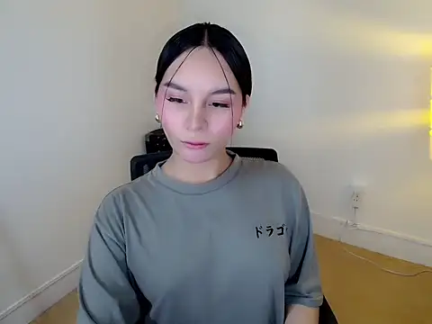 holly tabby online show from 18, 1, 2026