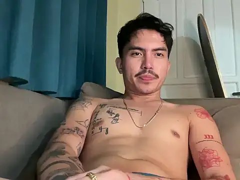 xoxo aken online show from 4, 3, 2026