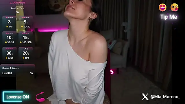 ArianaaSwift online show from 12, 9, 2025