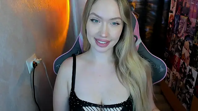 Snapshot of NicoleRiccii chatting on 11, 11, 2025 NicoleRiccii online show from 11, 11, 2025