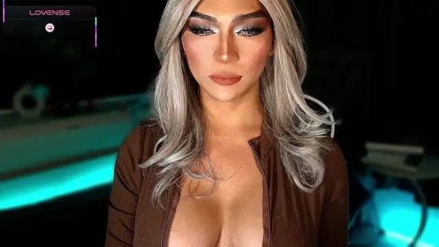 Huntress xxx online show from 11, 11, 2025