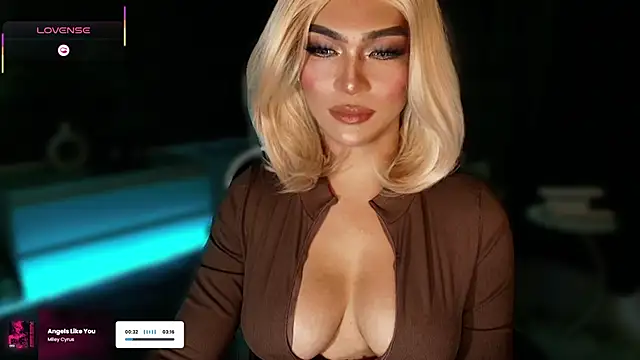 Huntress xxx online show from 24, 10, 2025