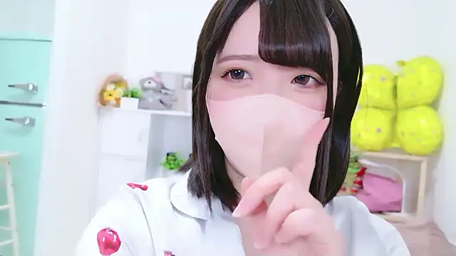 Snapshot of Anzu_xx chatting on 6, 4, 2026 Anzu xx online show from 6, 4, 2026