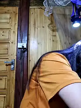 yoowwmr online show from 28, 10, 2025