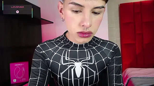 Ezra Storm online show from 28, 10, 2025