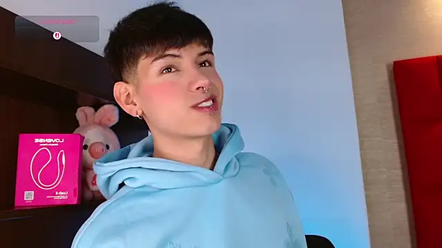 Ezra Storm online show from 30, 11, 2025