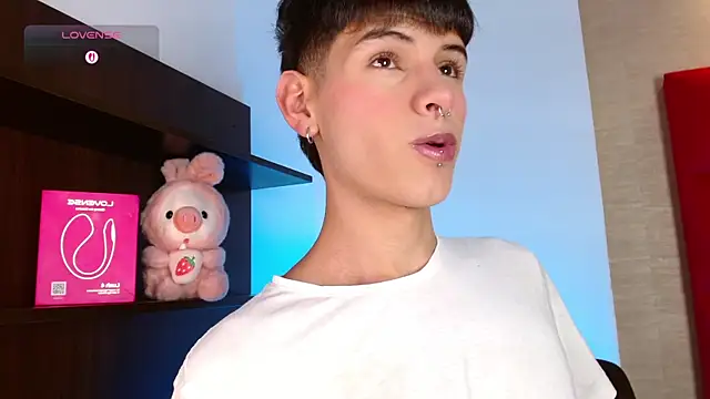 Ezra Storm online show from 2, 12, 2025