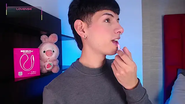 Ezra Storm online show from 7, 1, 2026