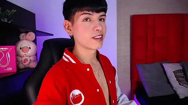 Ezra Storm online show from 2, 2, 2026