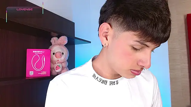 Ezra Storm online show from 30, 11, 2025