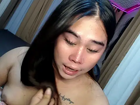 Snapshot of stacykush chatting on 19, 9, 2025 stacykush online show from 19, 9, 2025