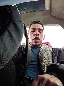 Snapshot of Andreshot911 chatting on 7, 11, 2025 Andreshot911 online show from 7, 11, 2025