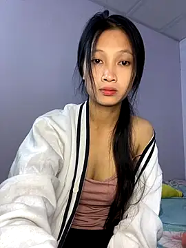 Snapshot of vyvy777 chatting on 27, 10, 2025 vyvy777 online show from 27, 10, 2025