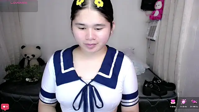 Snapshot of skinnygirl_69 chatting on 23, 6, 2026 skinnygirl 69 online show from 23, 6, 2026