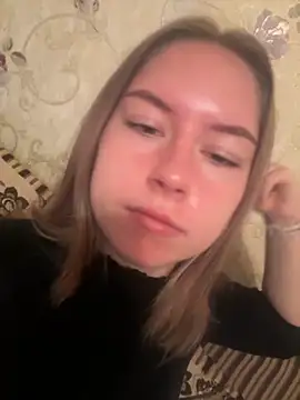 Tomyris yuki online show from 8, 11, 2025