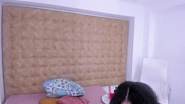 MiiaSmith   online show from 20, 10, 2025