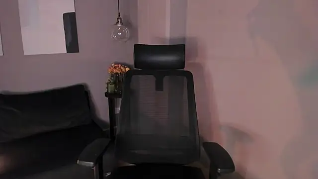 emily mars1 online show from 5, 10, 2025
