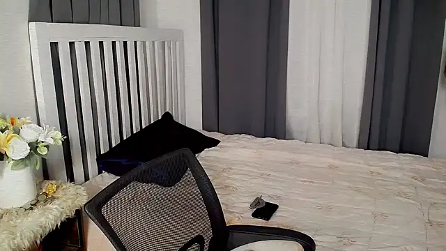 Candicebloom online show from 19, 9, 2025